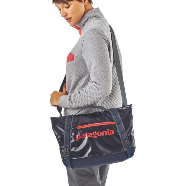 97a95f81632d5f929bb2cf67d51d295e